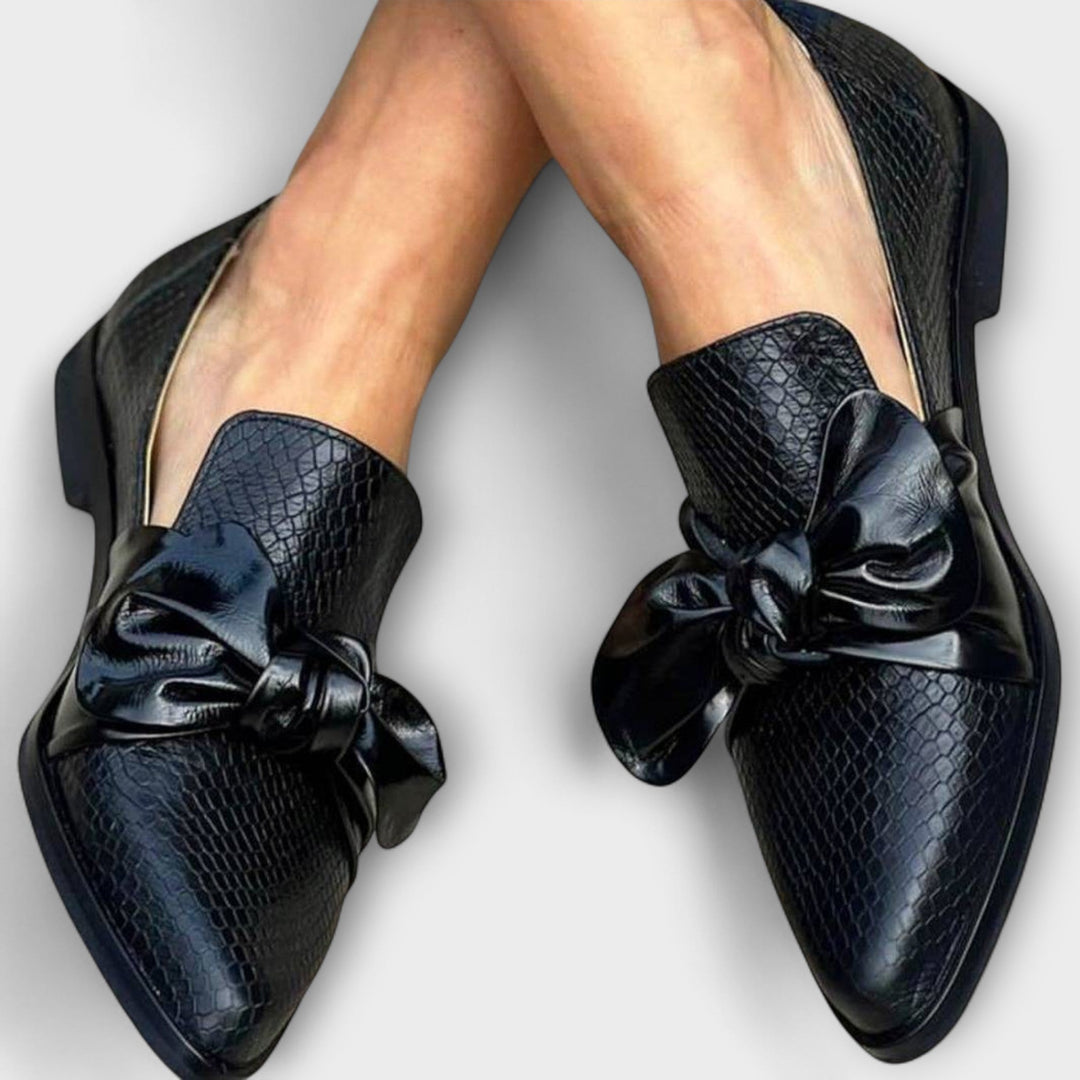 Mariam | Loafers mit detaillierter Schleife