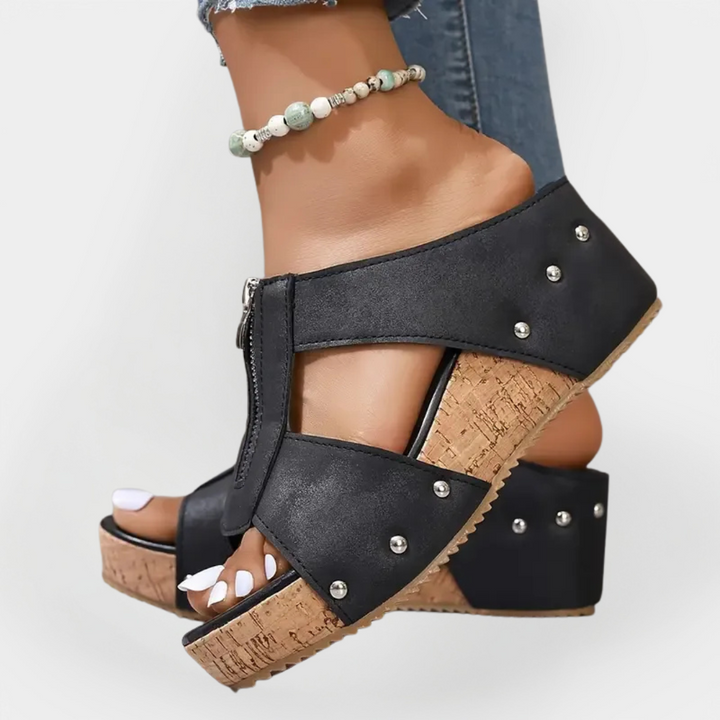 Bequeme Sandalen mit Absatz und Reißverschluss