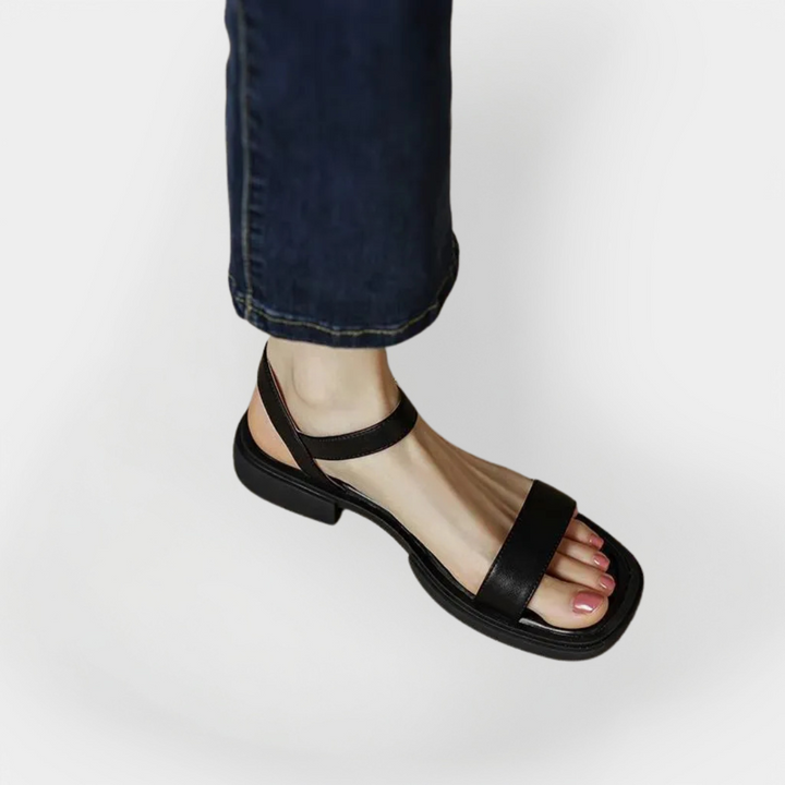 Leder Sandalen mit niedrigem Absatz
