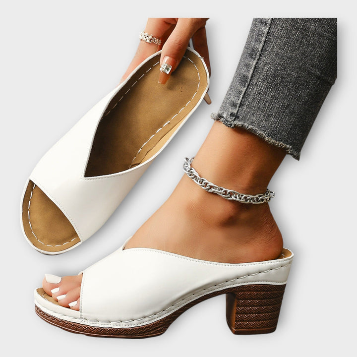 Sandalen mit dickem Absatz und offener Ferse