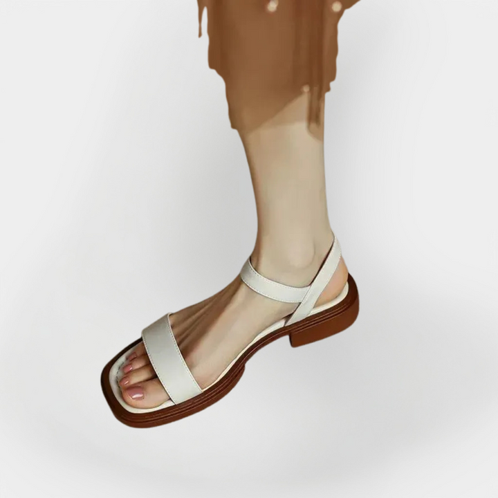 Leder Sandalen mit niedrigem Absatz