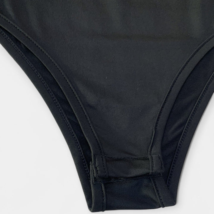 Sommer Body in V-Form