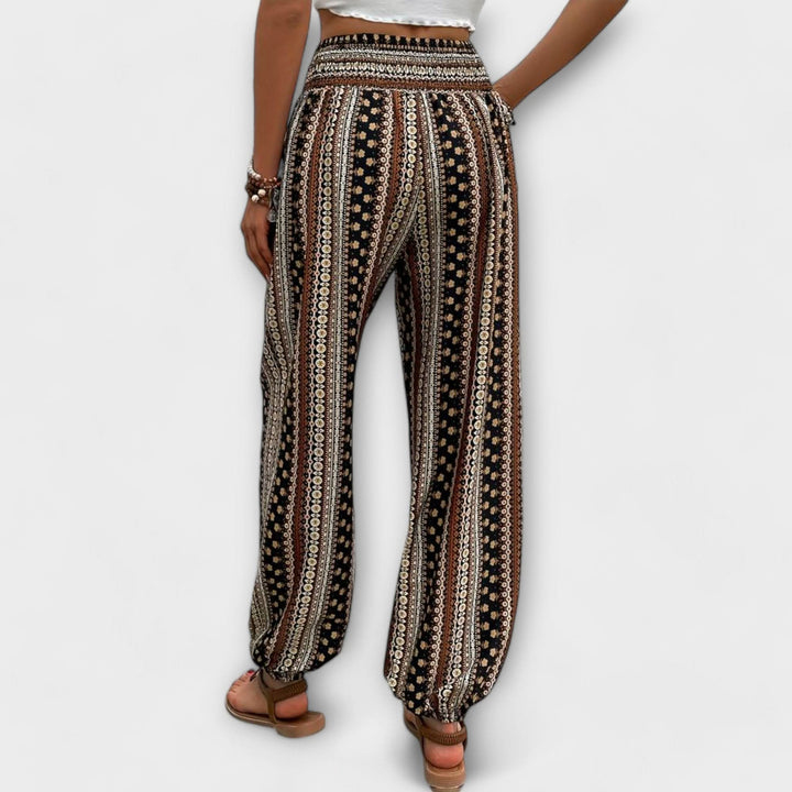 Hosen mit ethnischem Muster