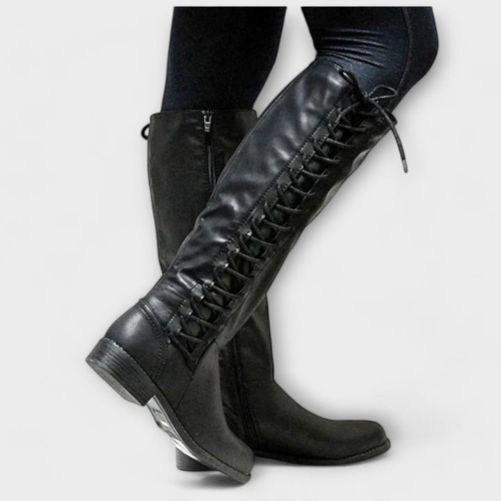 Karla Stiefel mit Schnürsenkeln - Kompatible Winter-Rutschfeste