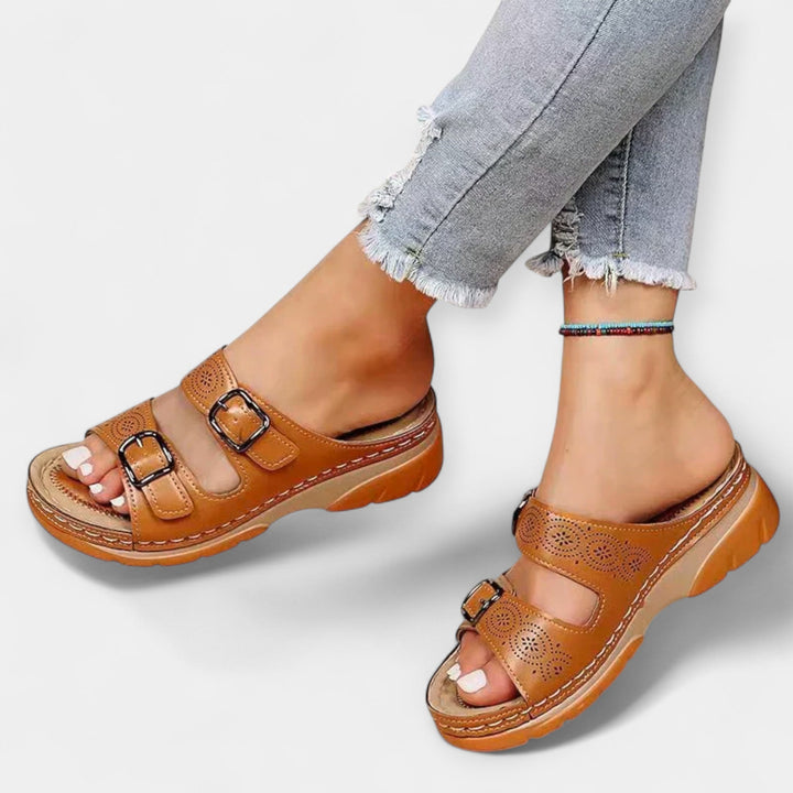 Bequeme orthopädische Sandalen