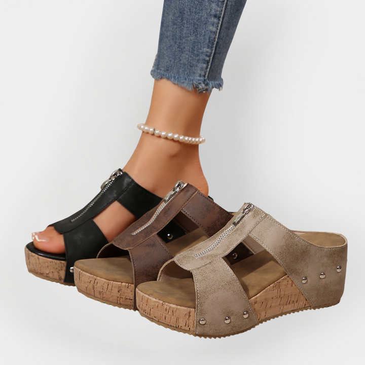 Bequeme Sandalen mit Absatz und Reißverschluss