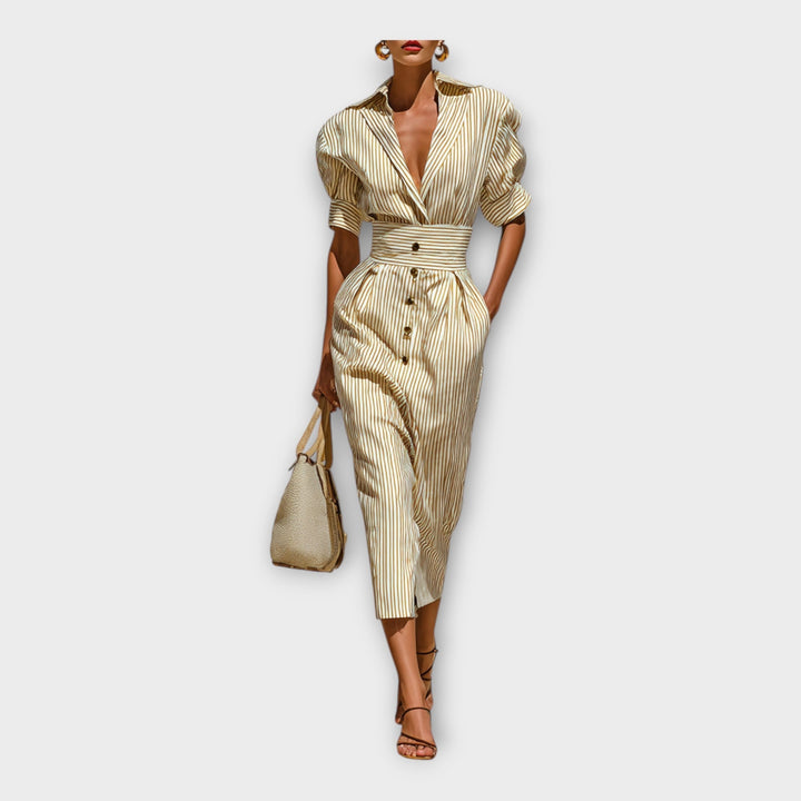 Kleid mit raffinierter Eleganz