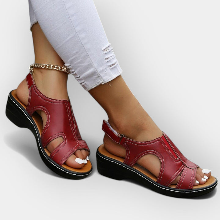 Stilvolle Ledersandalen