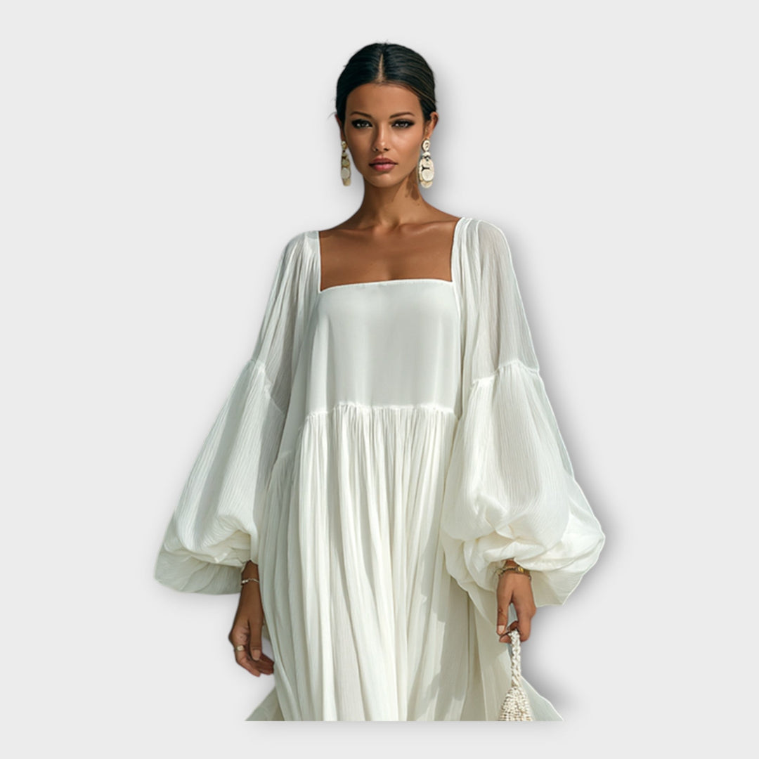 Luftiges Kleid mit raffinierter minimalistischer Ästhetik