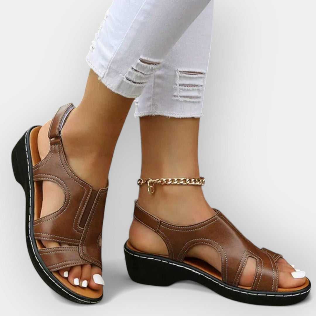 Stilvolle Ledersandalen