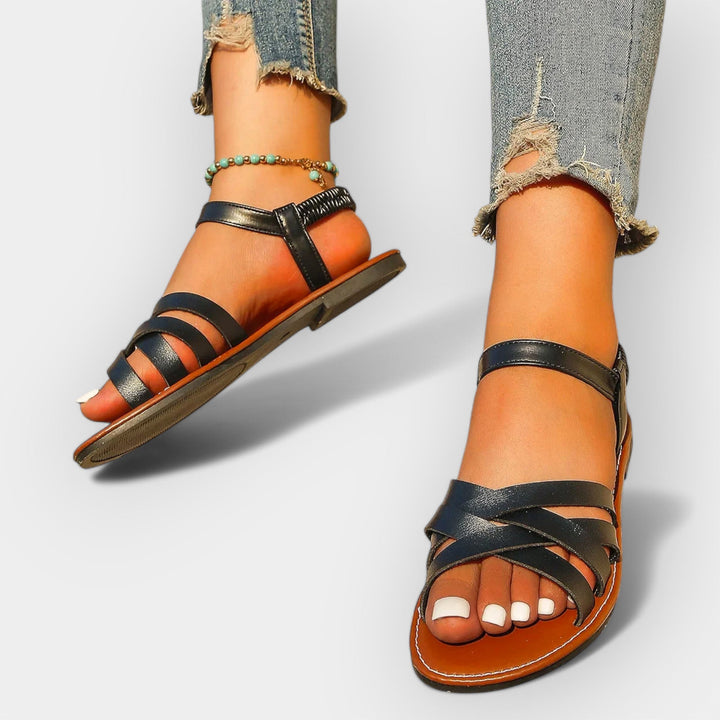 Handgefertigte Sandalen mit verstellbaren Riemen