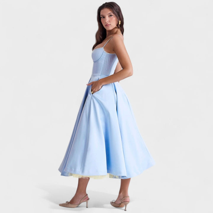 Clara Kleid – Retro Eleganz