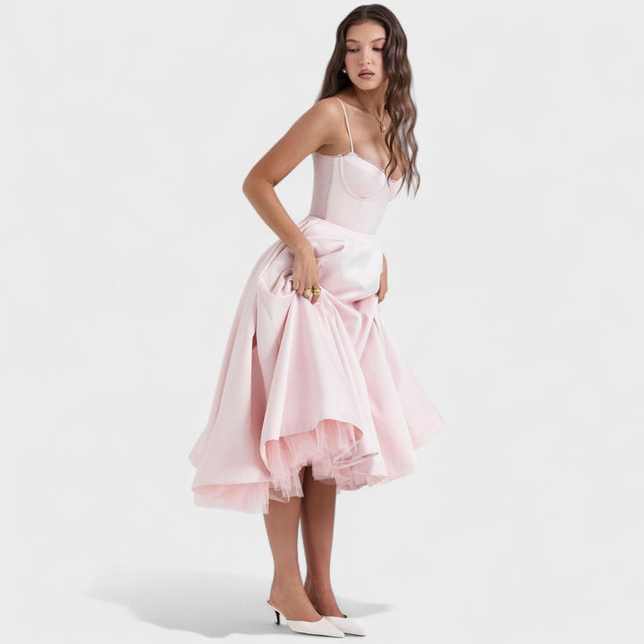 Clara Kleid – Retro Eleganz