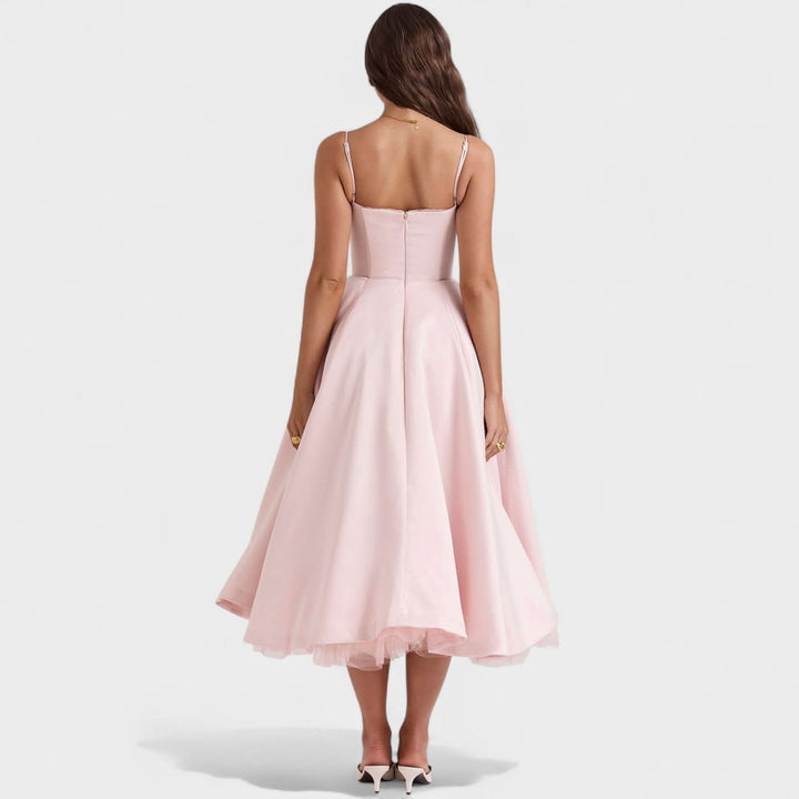 Clara Kleid – Retro Eleganz