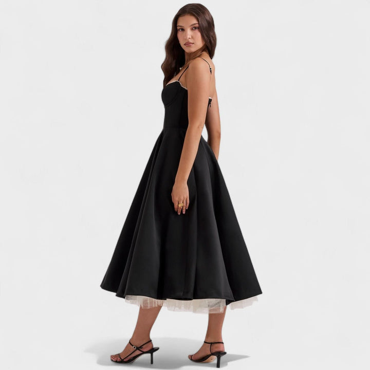 Clara Kleid – Retro Eleganz