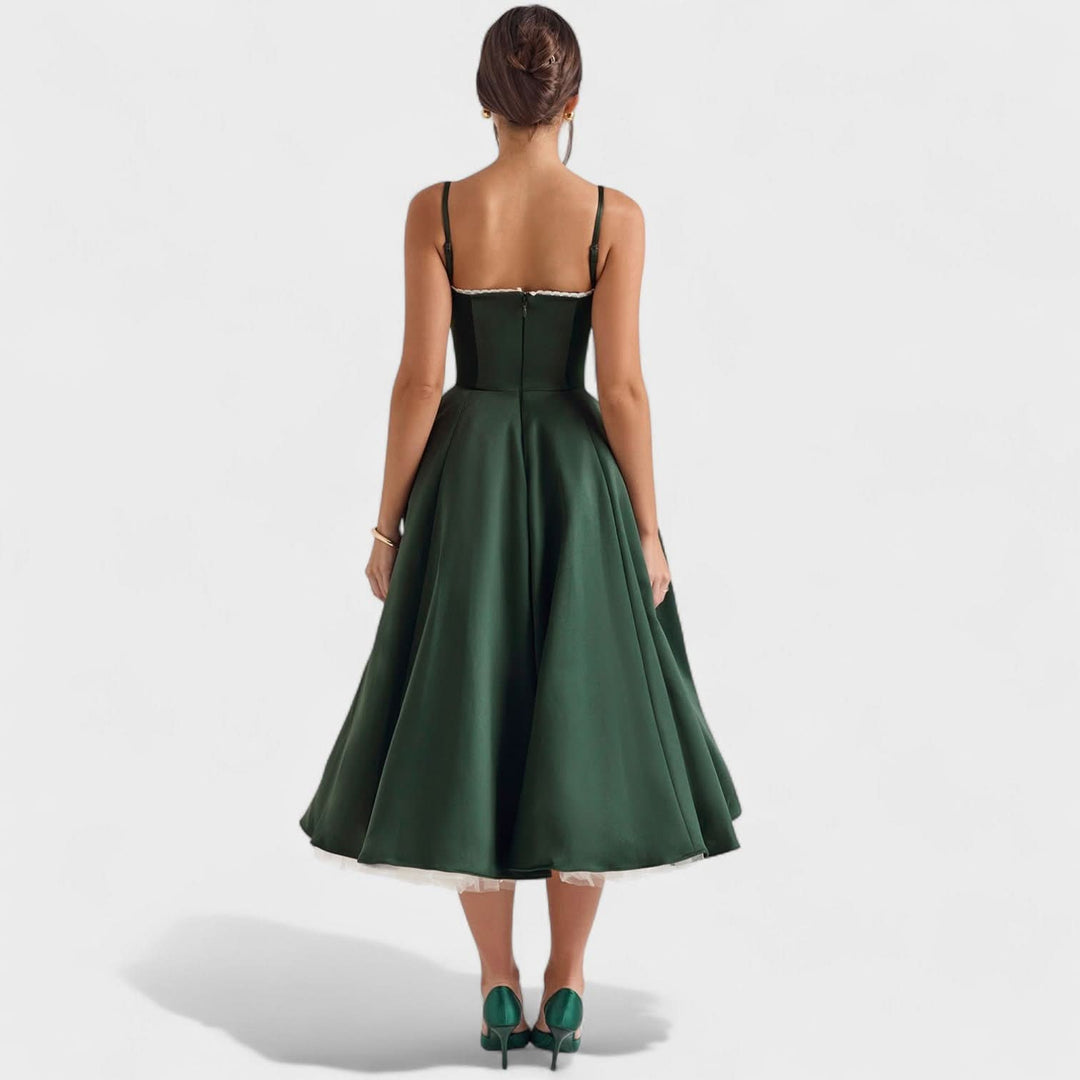 Clara Kleid – Retro Eleganz