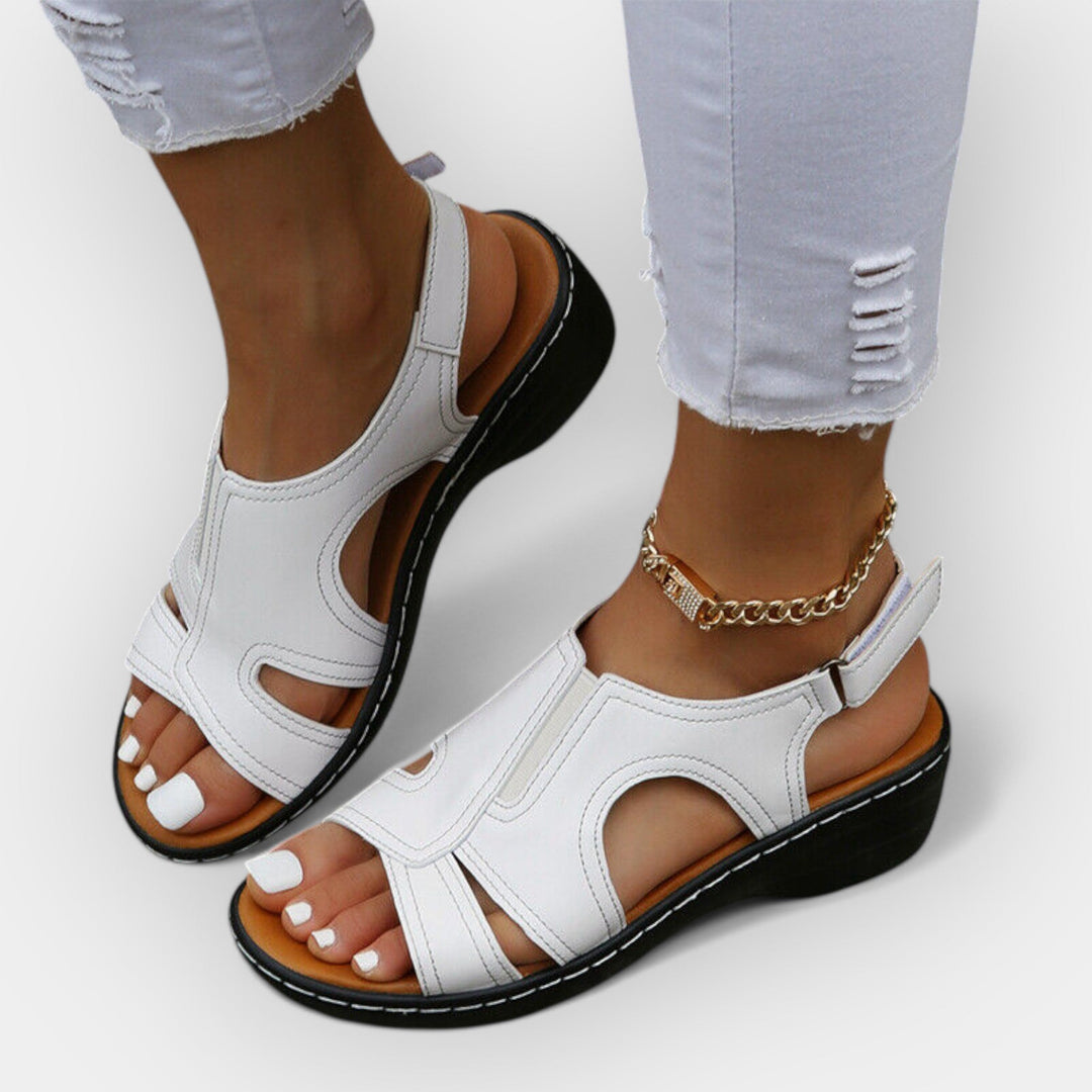 Stilvolle Ledersandalen